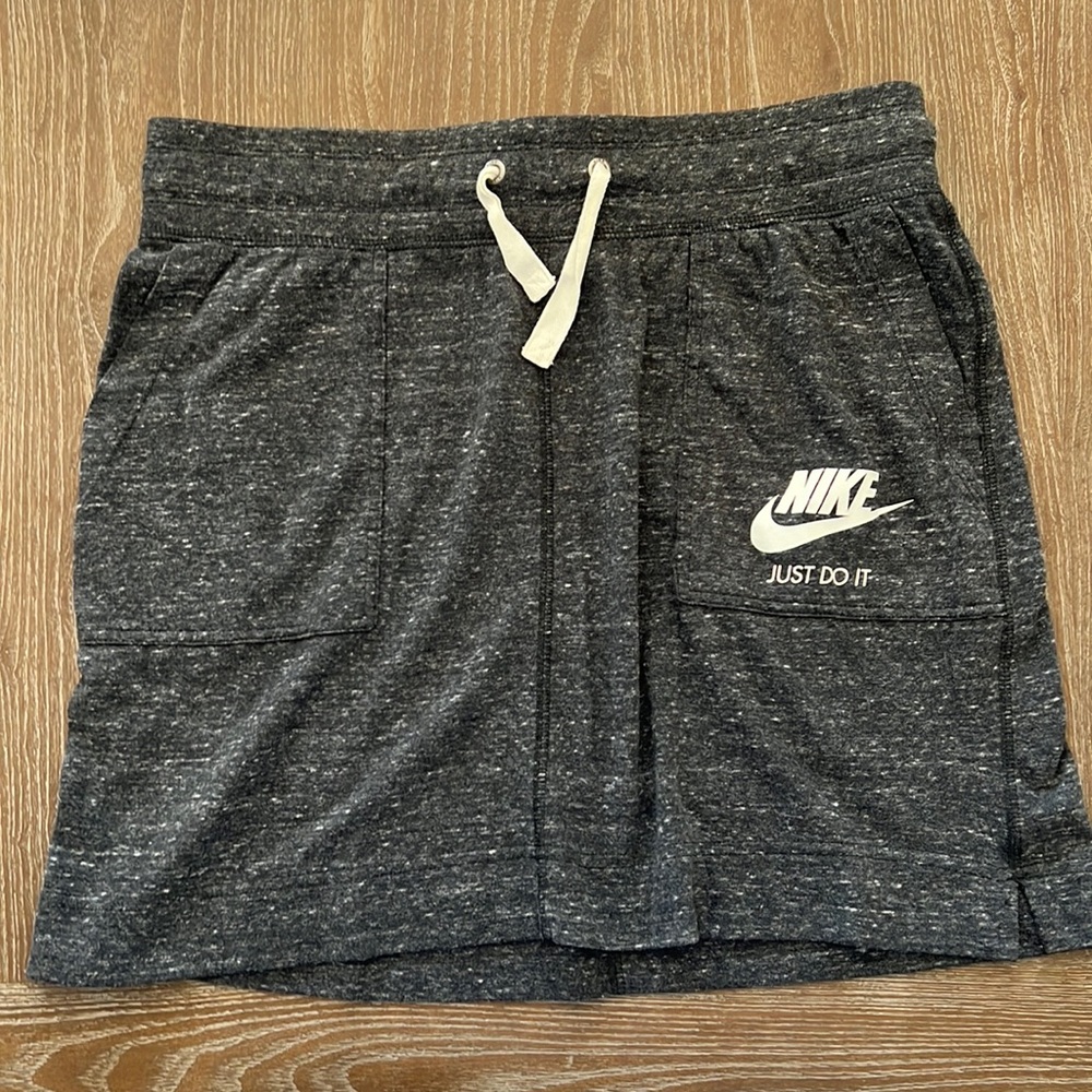 Nike skirt “m”